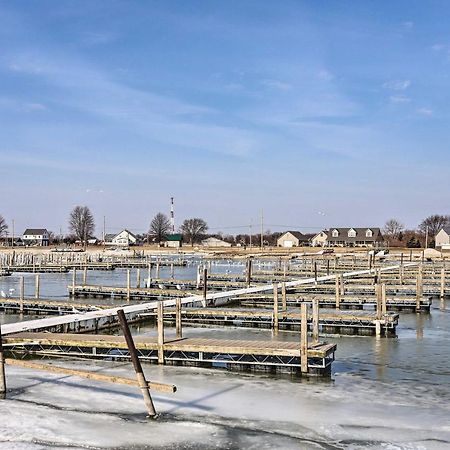 Condo With Balcony, Dock And Access To Lake Erie Sand Beach エクステリア 写真