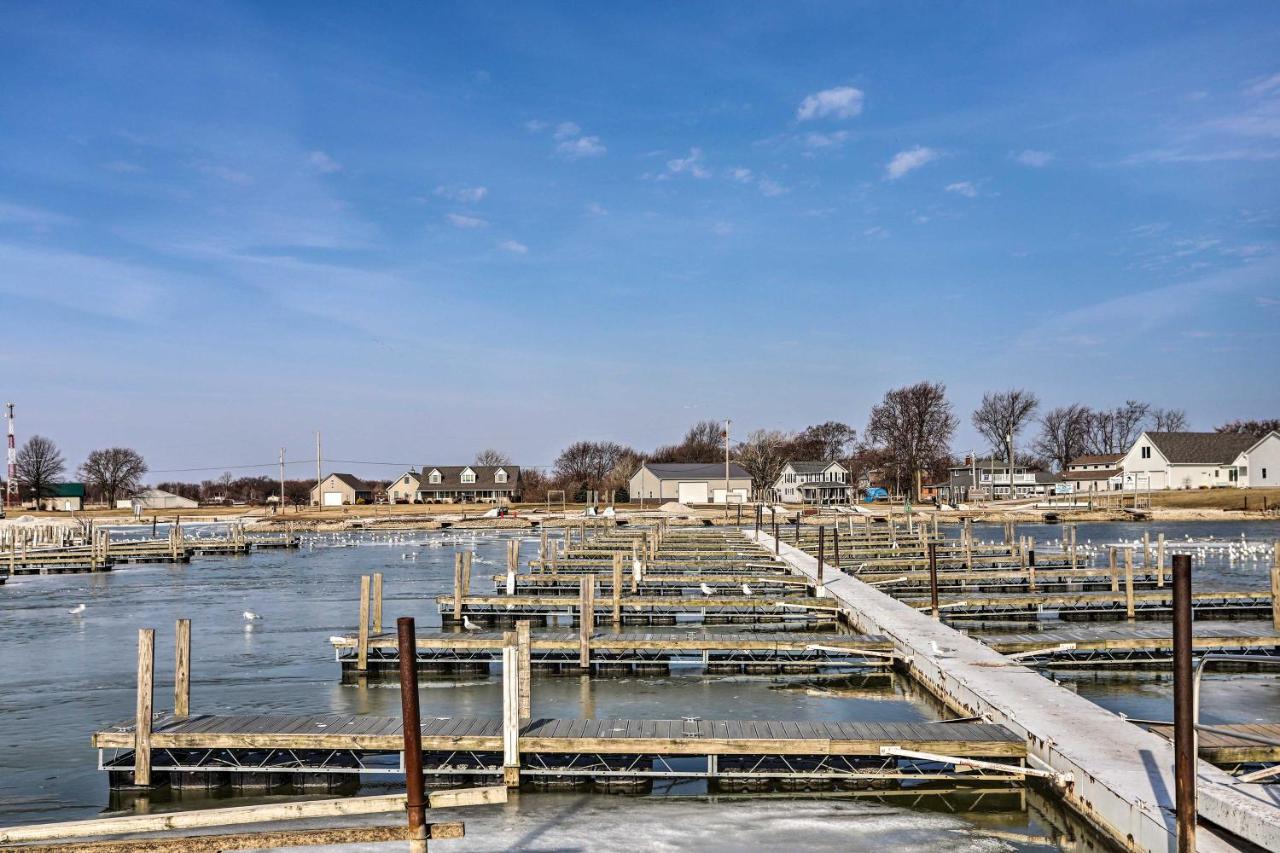 Condo With Balcony, Dock And Access To Lake Erie Sand Beach エクステリア 写真